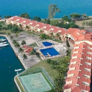 Ilha Marinas Do Canal Cabo Frio